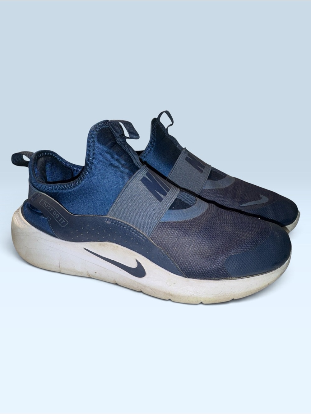 Nike Men’s Navy and White Slip-On Athletic Sneakers